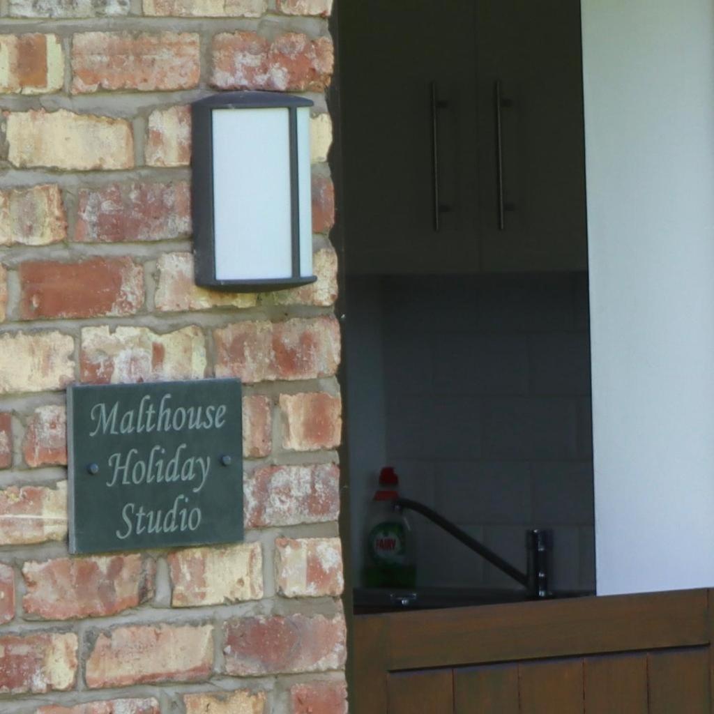 Malthouse Farm Cottage Studio Dilhorne Zewnętrze zdjęcie