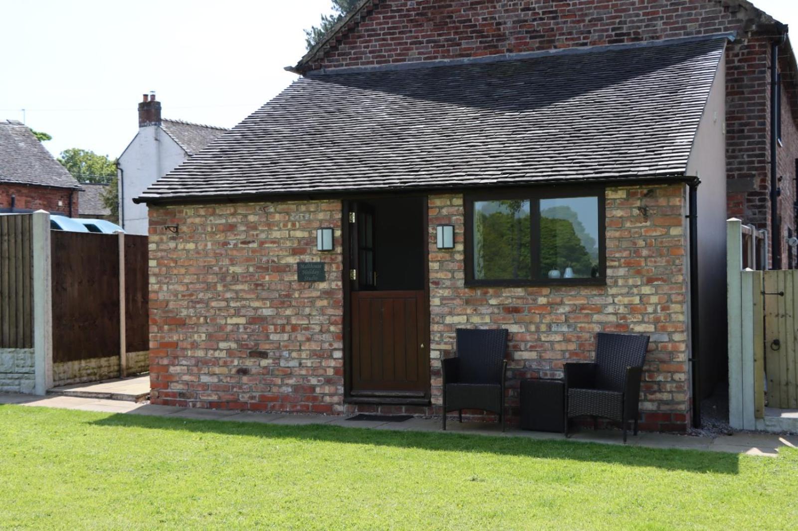 Malthouse Farm Cottage Studio Dilhorne Zewnętrze zdjęcie